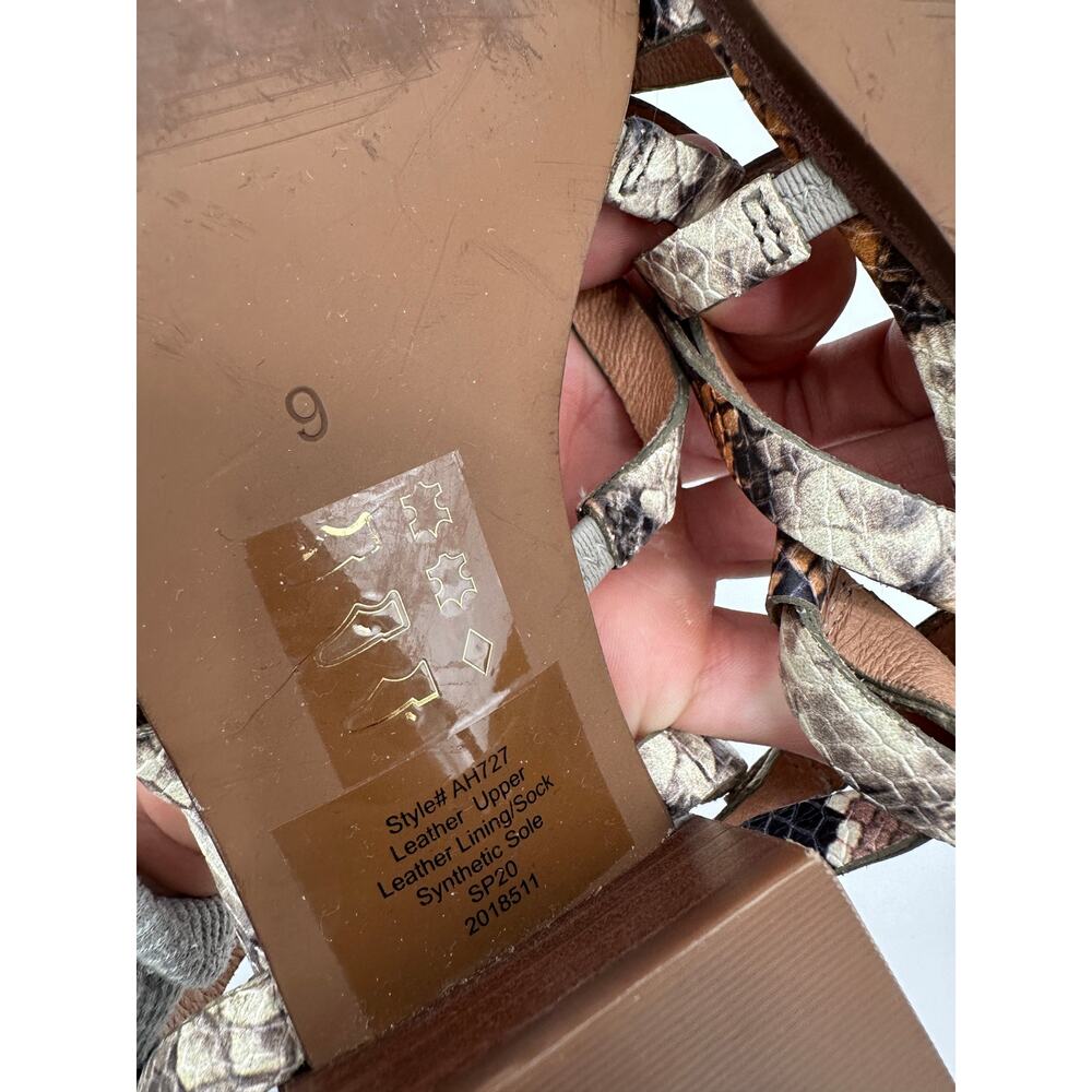 MADEWELL The Lori Sandal in Snake Embossed Leather AH727 // 9 - Picture 7 of 11